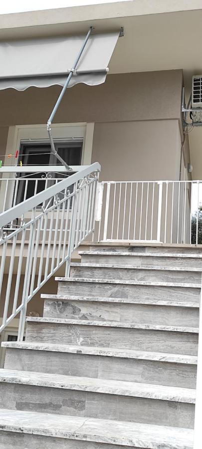 Spiros - Full Renovated House 2022 Lägenhet Mármaron Exteriör bild